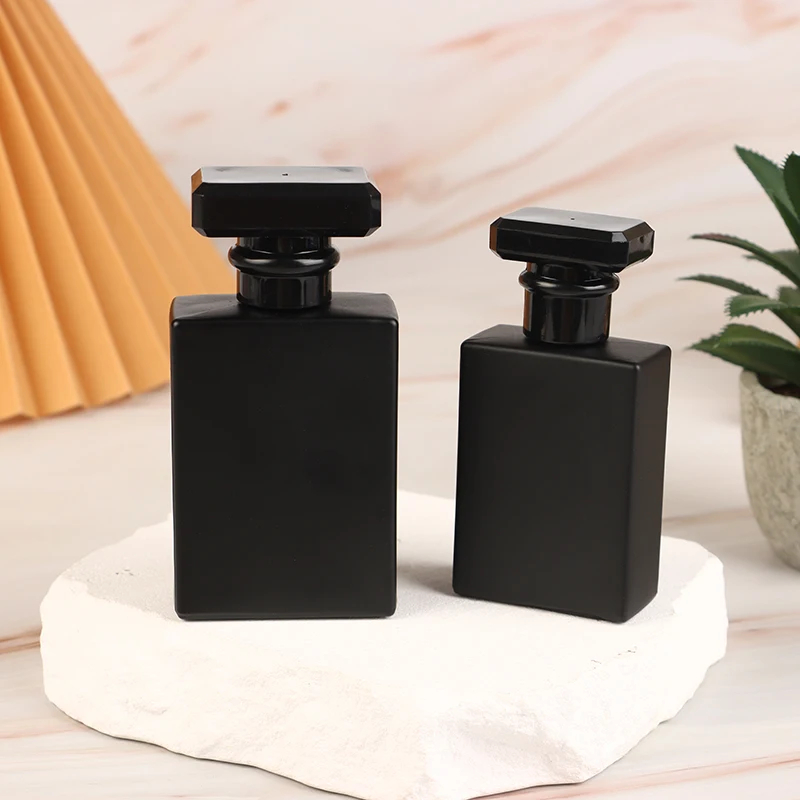Botella de Perfume negra brill - Perfume Quotes reseña y precio